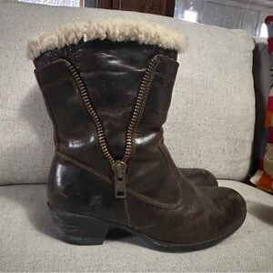 Born Danilla Dark Brown Leather Shearling-Lined Pull-on Boots